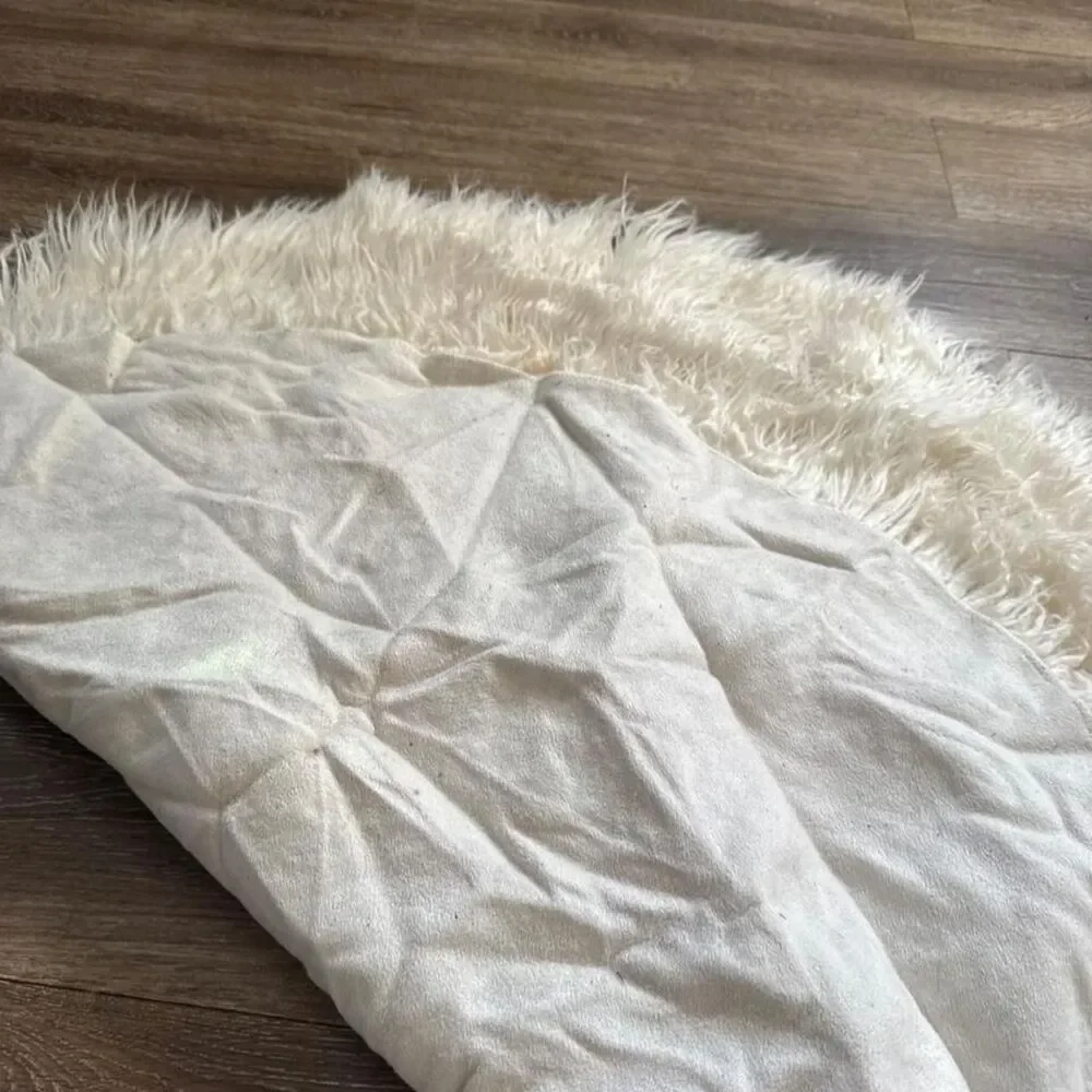 Source Unknown cream faux